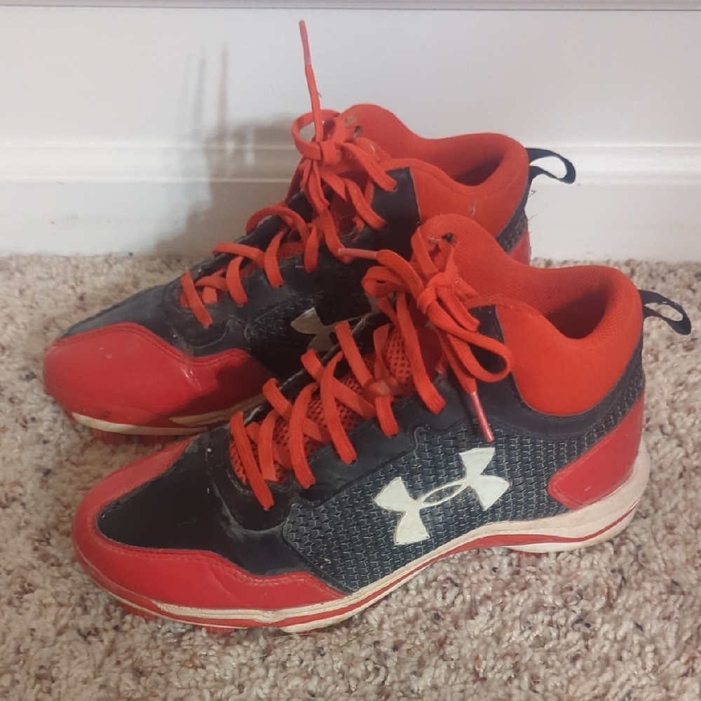 Under Armour Red and Black Sneakers with Mesh Upper